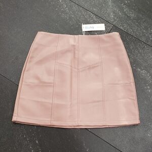BluIvy Blush Vegan Faux Leather Mini Skirt Small NWT